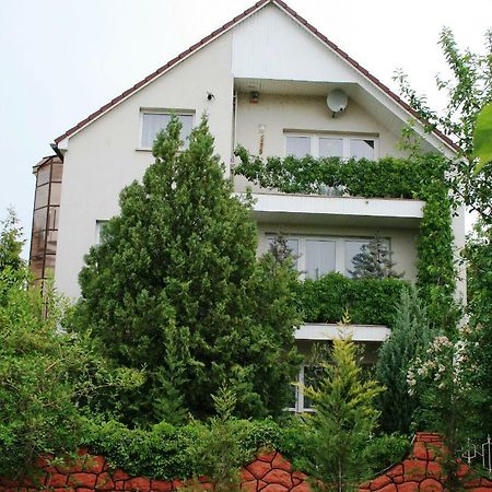 Donau Apartman,Tát Ngoại thất bức ảnh