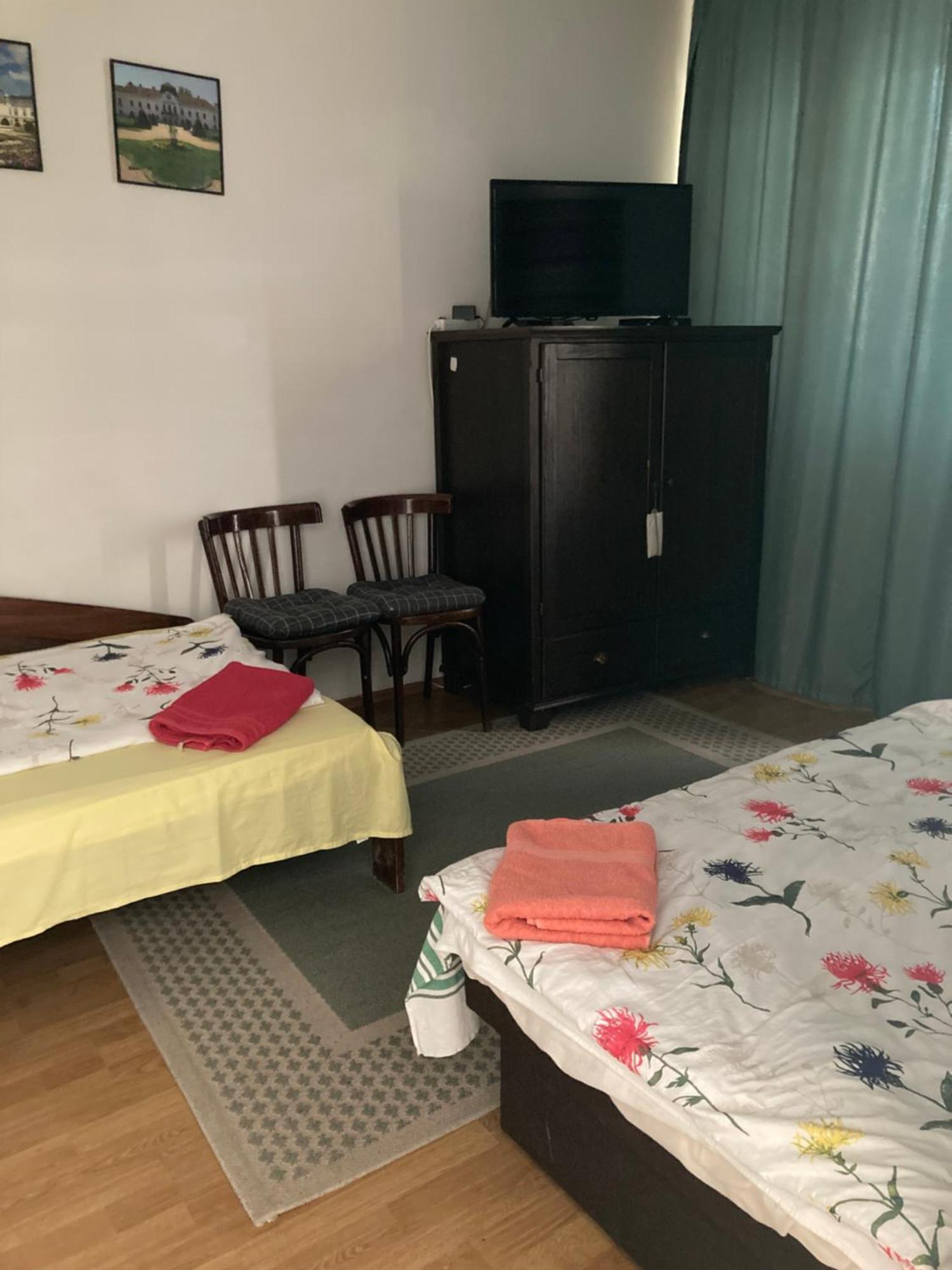 Donau Apartman,Tát Ngoại thất bức ảnh