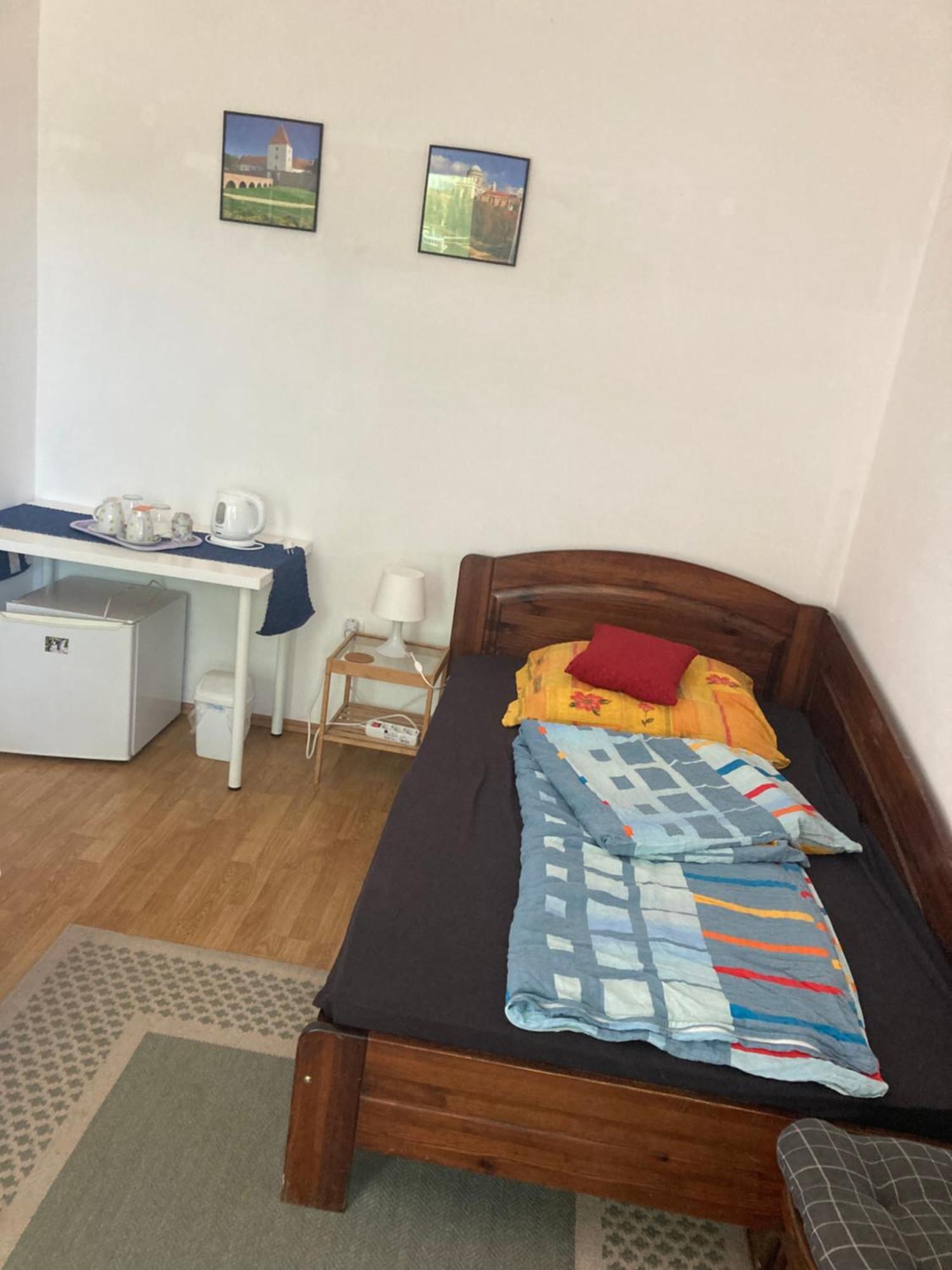 Donau Apartman,Tát Ngoại thất bức ảnh